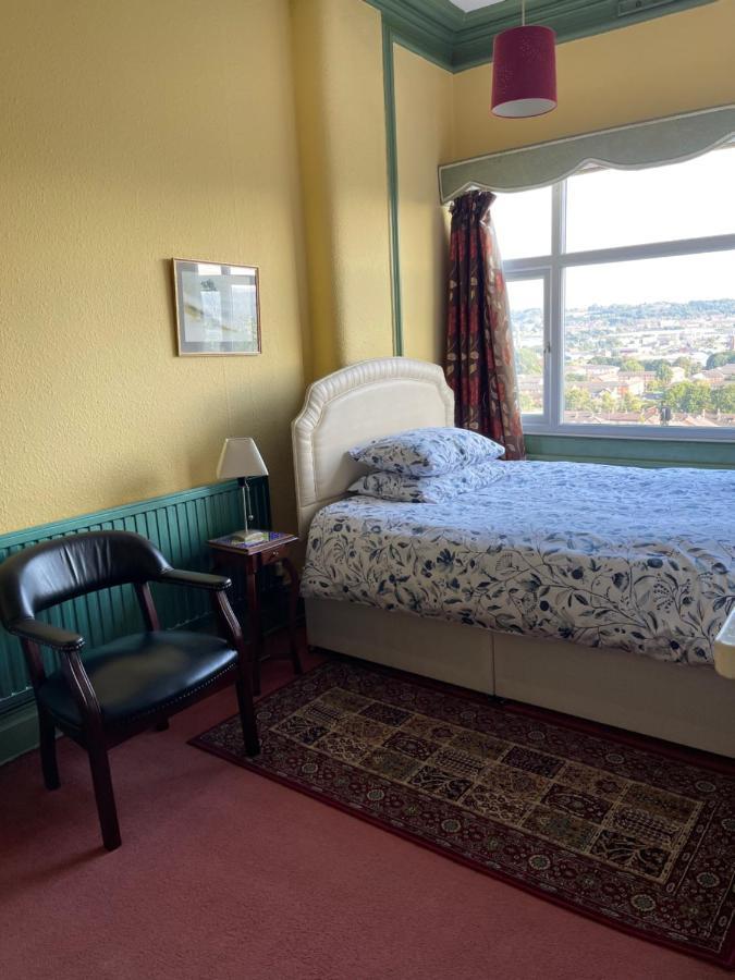 Chimneys Guest House 블랙번 외부 사진