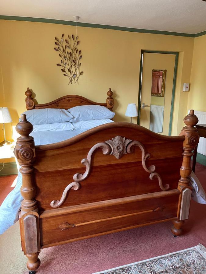 Chimneys Guest House 블랙번 외부 사진