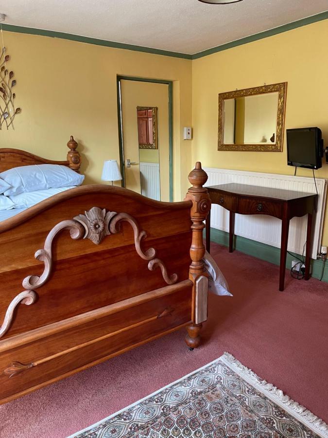 Chimneys Guest House 블랙번 외부 사진