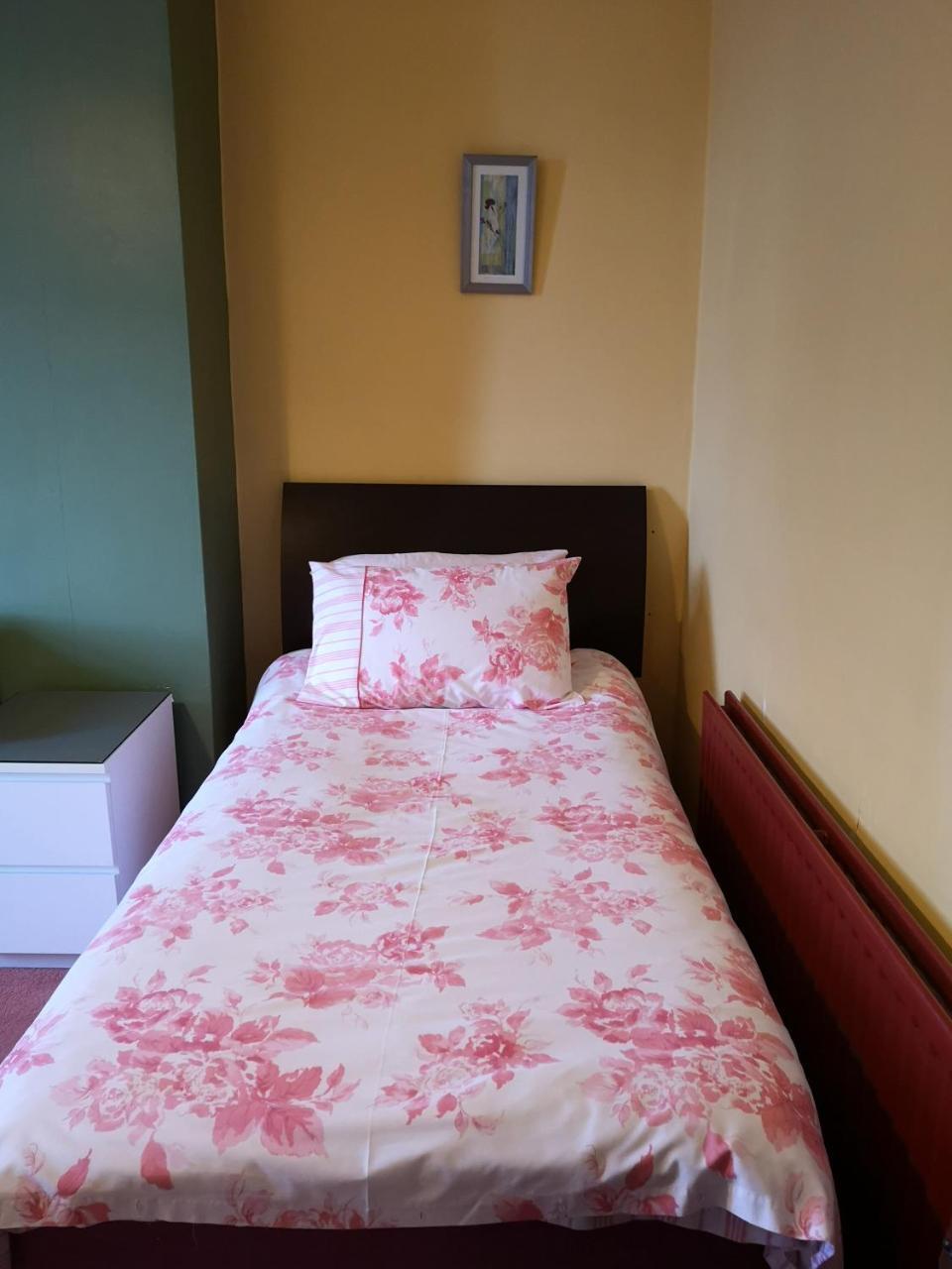 Chimneys Guest House 블랙번 외부 사진
